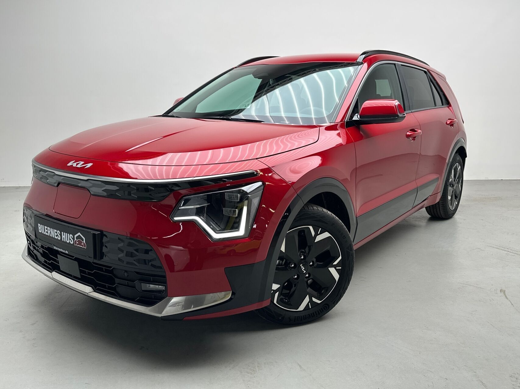 Rød Kia Niro EV fra 2025
