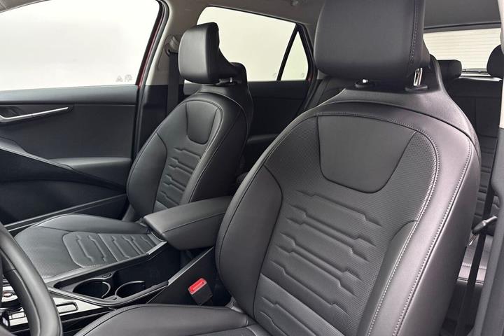 Rød Kia Niro EV fra 2025