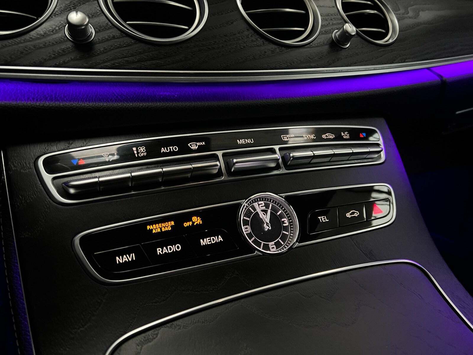 Hvid Mercedes E300 fra 2019