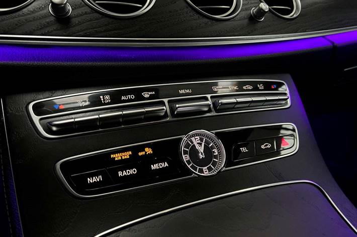 Hvid Mercedes E300 fra 2019