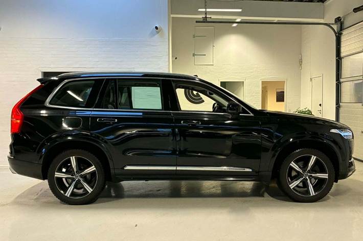Sort Volvo XC90 fra 2017