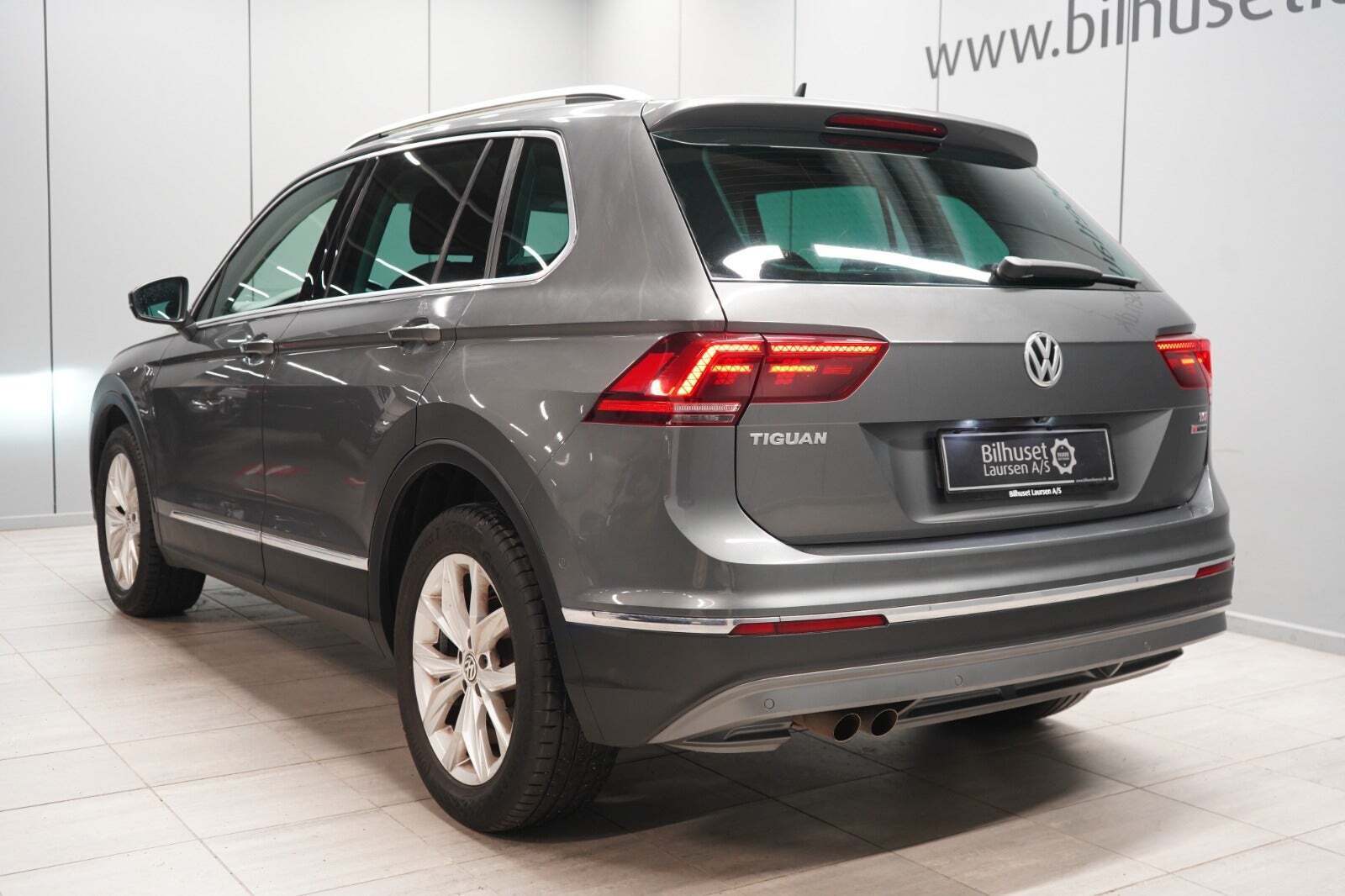 Grå VW Tiguan fra 2018