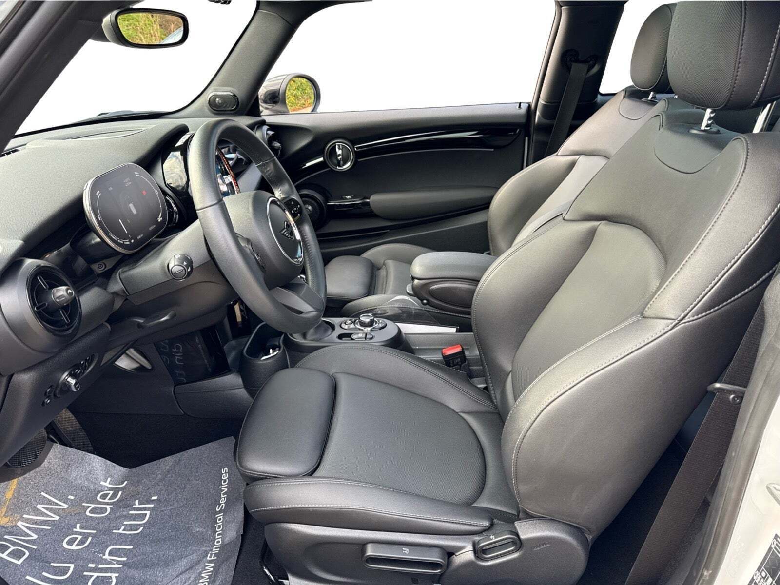 Mini Cooper SE Classic Trim