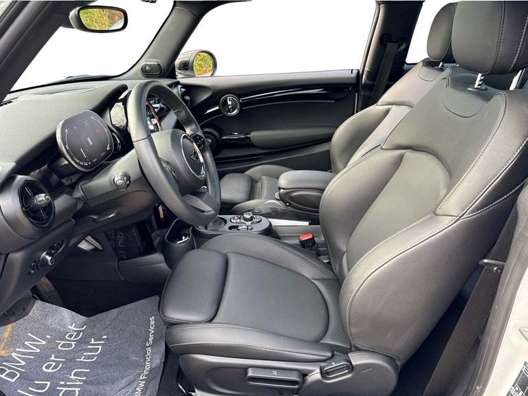 Mini Cooper SE Classic Trim