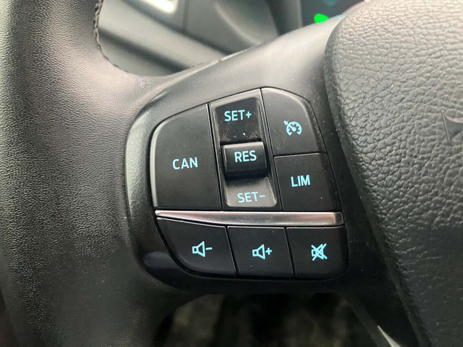 Hvid Ford E-Transit 350 L3 Chassis fra 2023