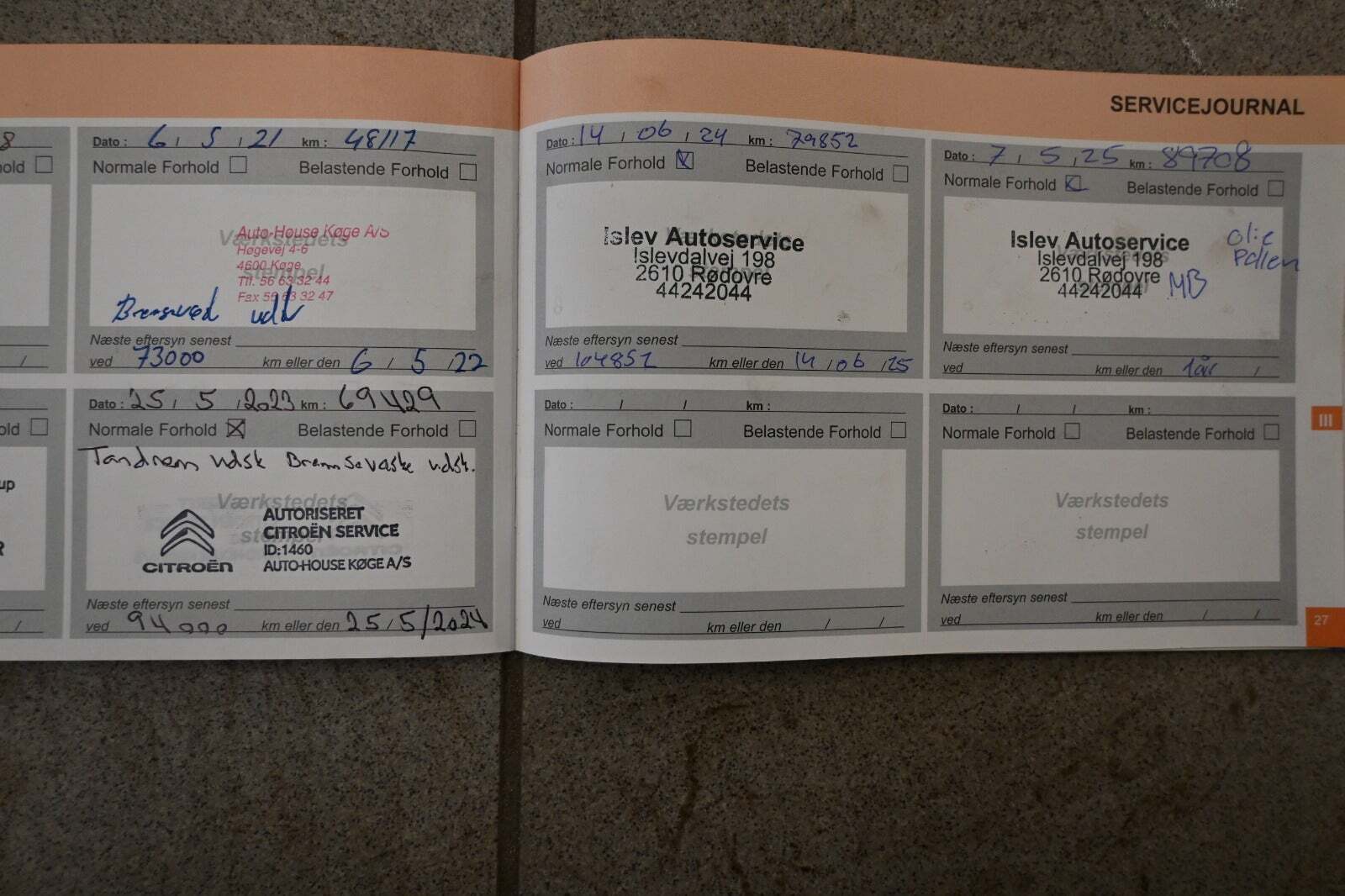 Grå Citroën C4 fra 2017