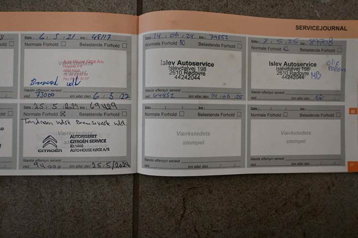 Grå Citroën C4 fra 2017