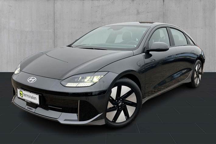 Grå Hyundai Ioniq 6 fra 2025 set udefra