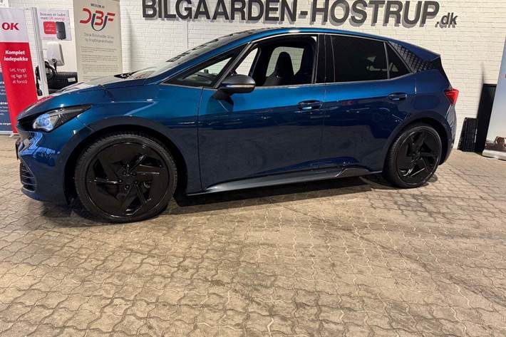 Blå Cupra Born fra 2022