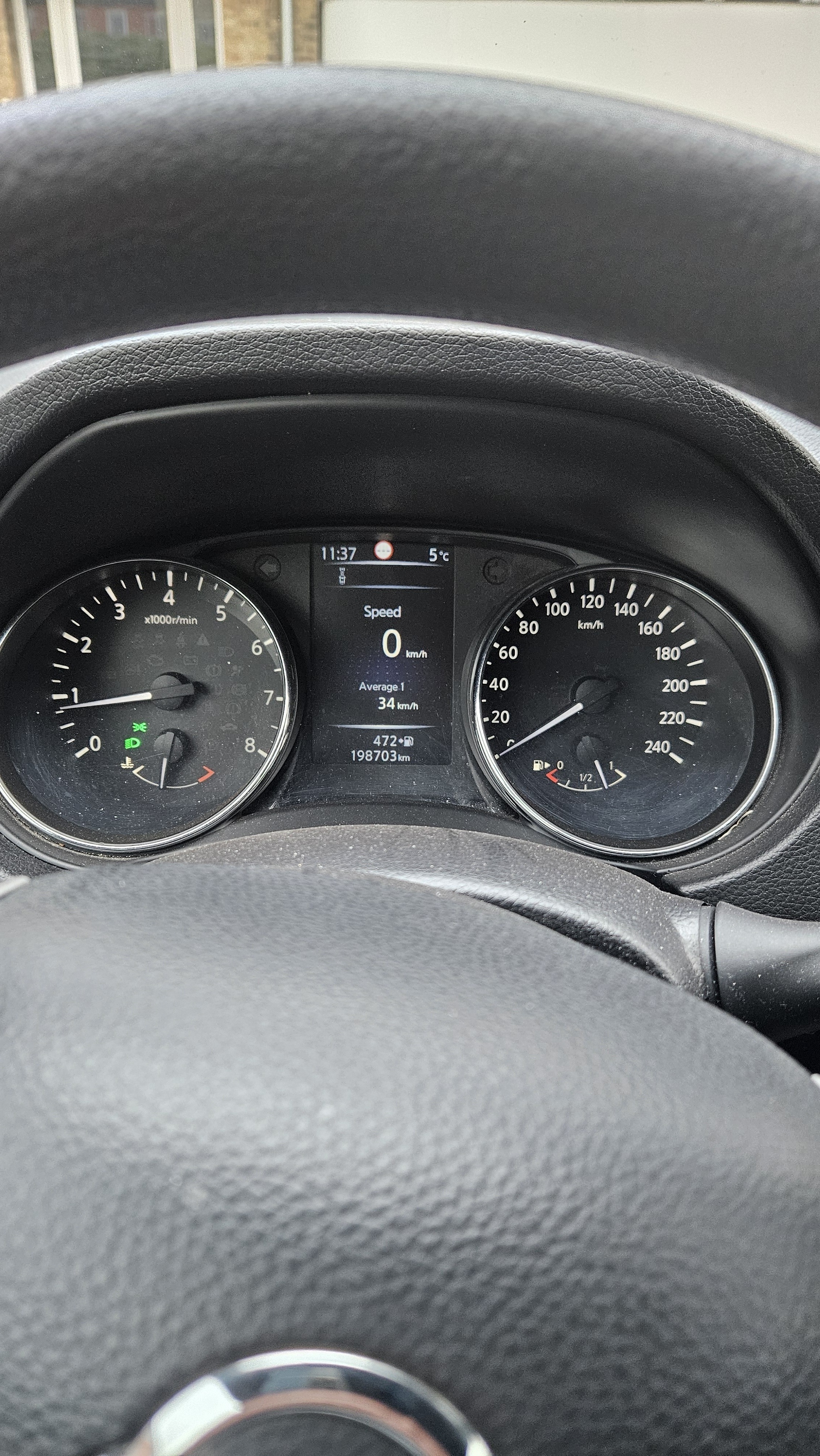 Nissan Qashqai 1,2 DIG-T 115 SUV 2WD 6 M/T