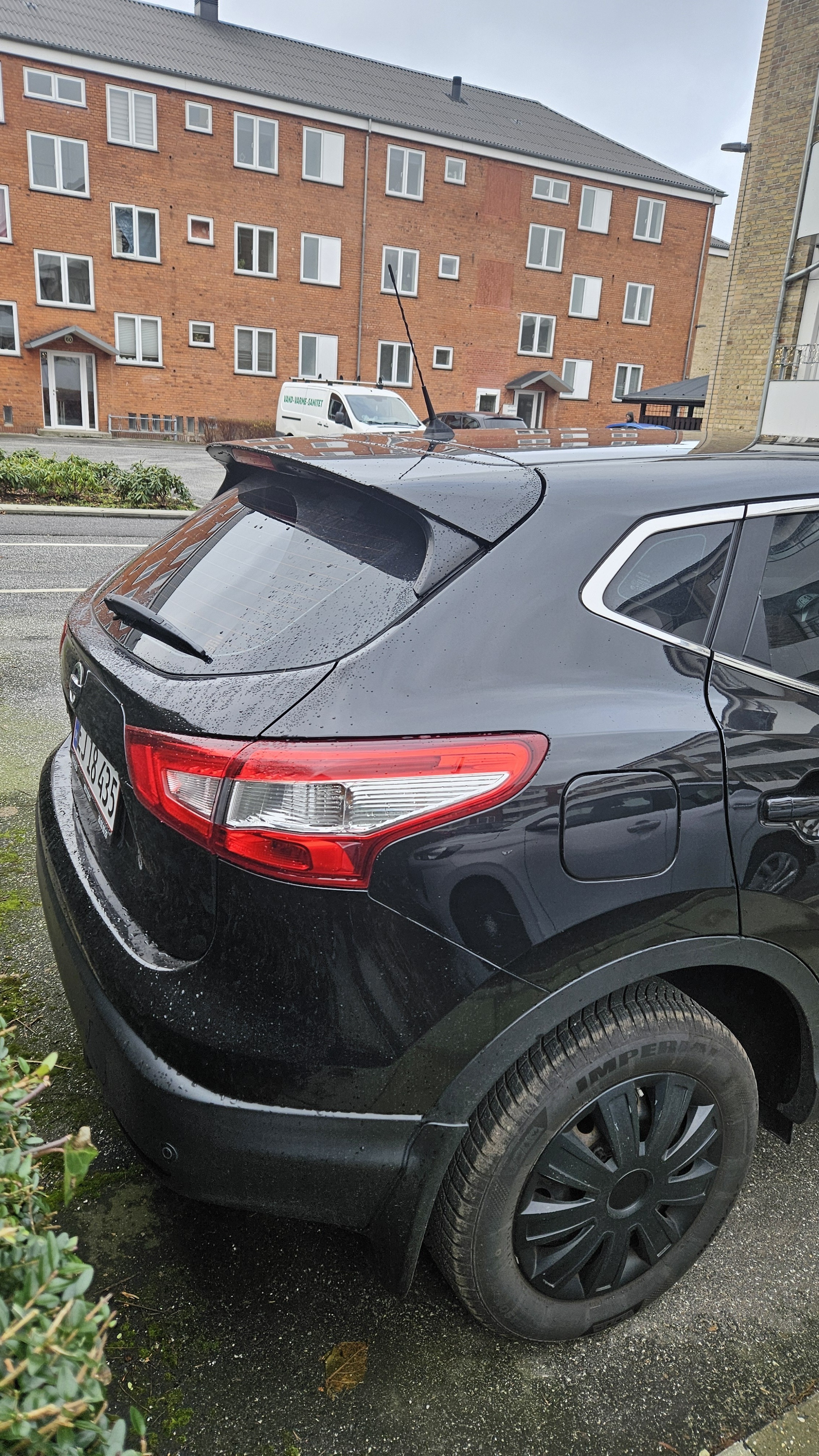 Sort Nissan Qashqai fra 2017