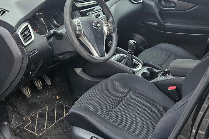 Sort Nissan Qashqai fra 2017