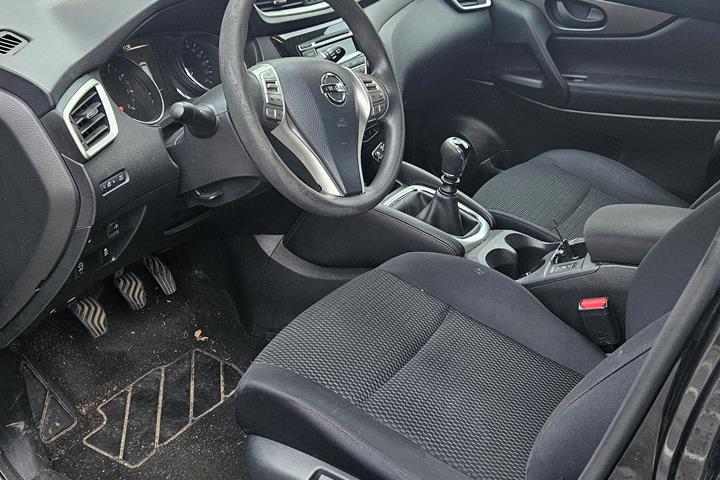 Sort Nissan Qashqai fra 2017