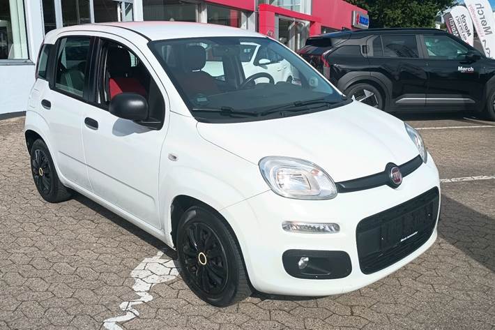 Hvid Fiat Panda fra 2016 set udefra