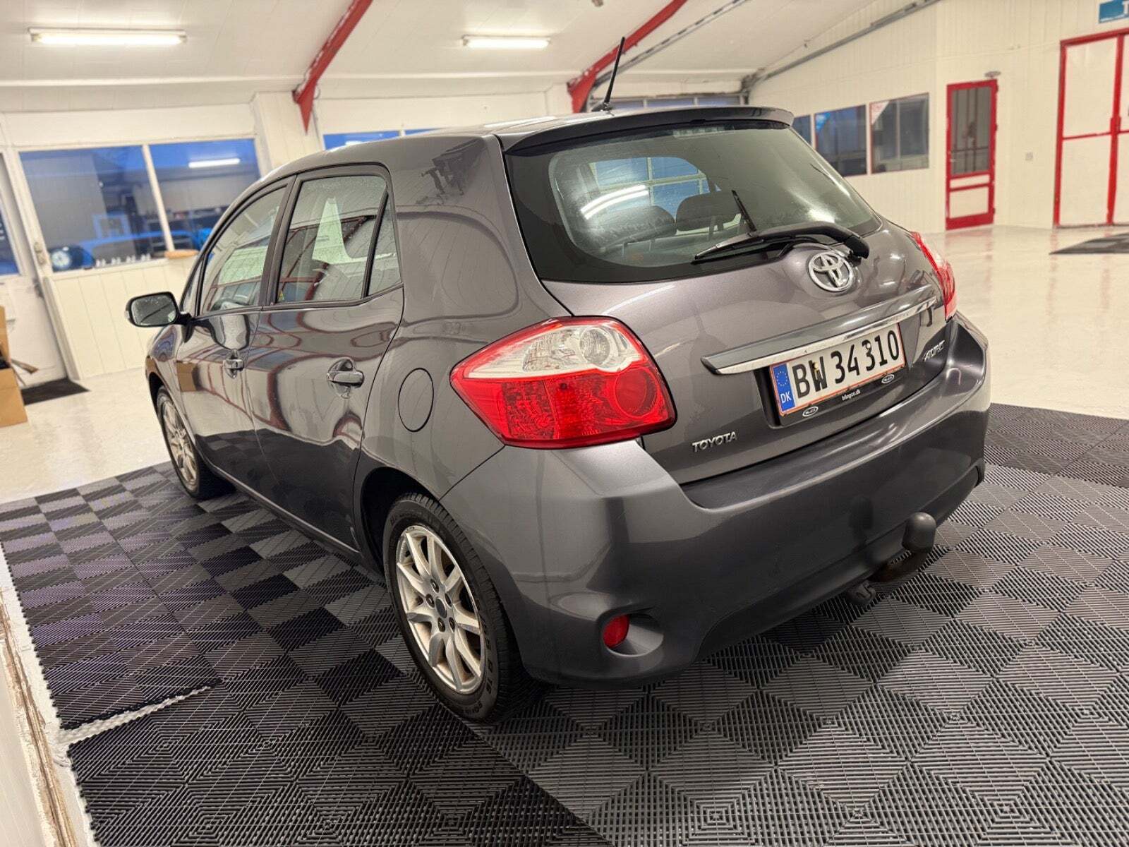 Toyota Auris 1,6 T2