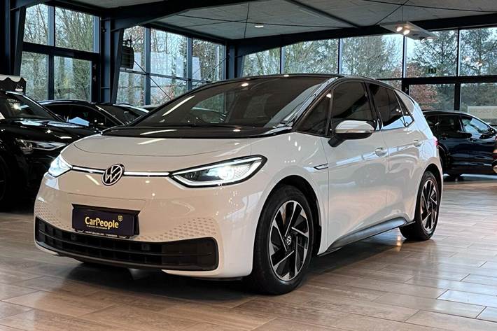Hvid VW ID.3 fra 2021 set udefra