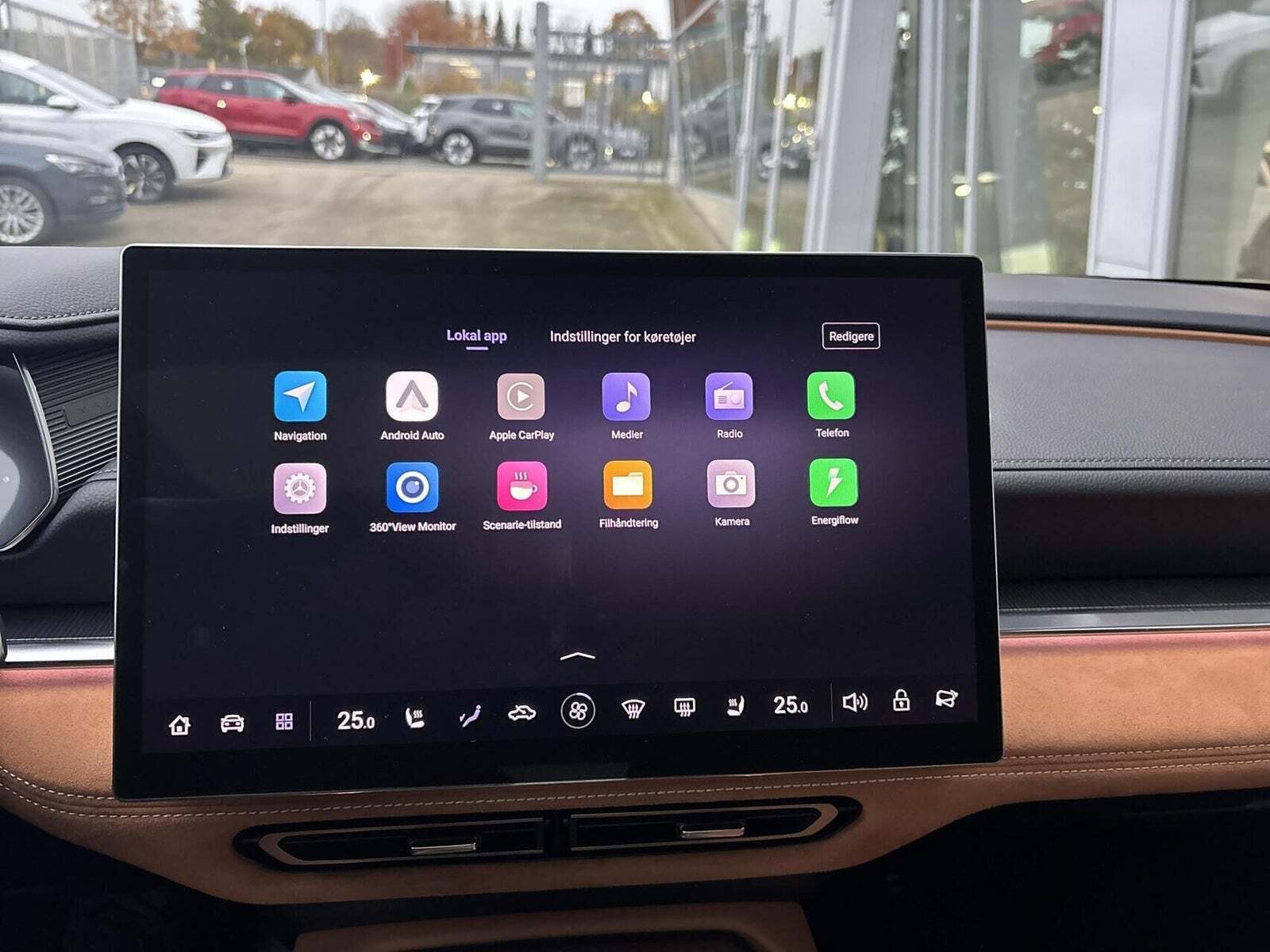 Sort Mazda 6e fra 2025