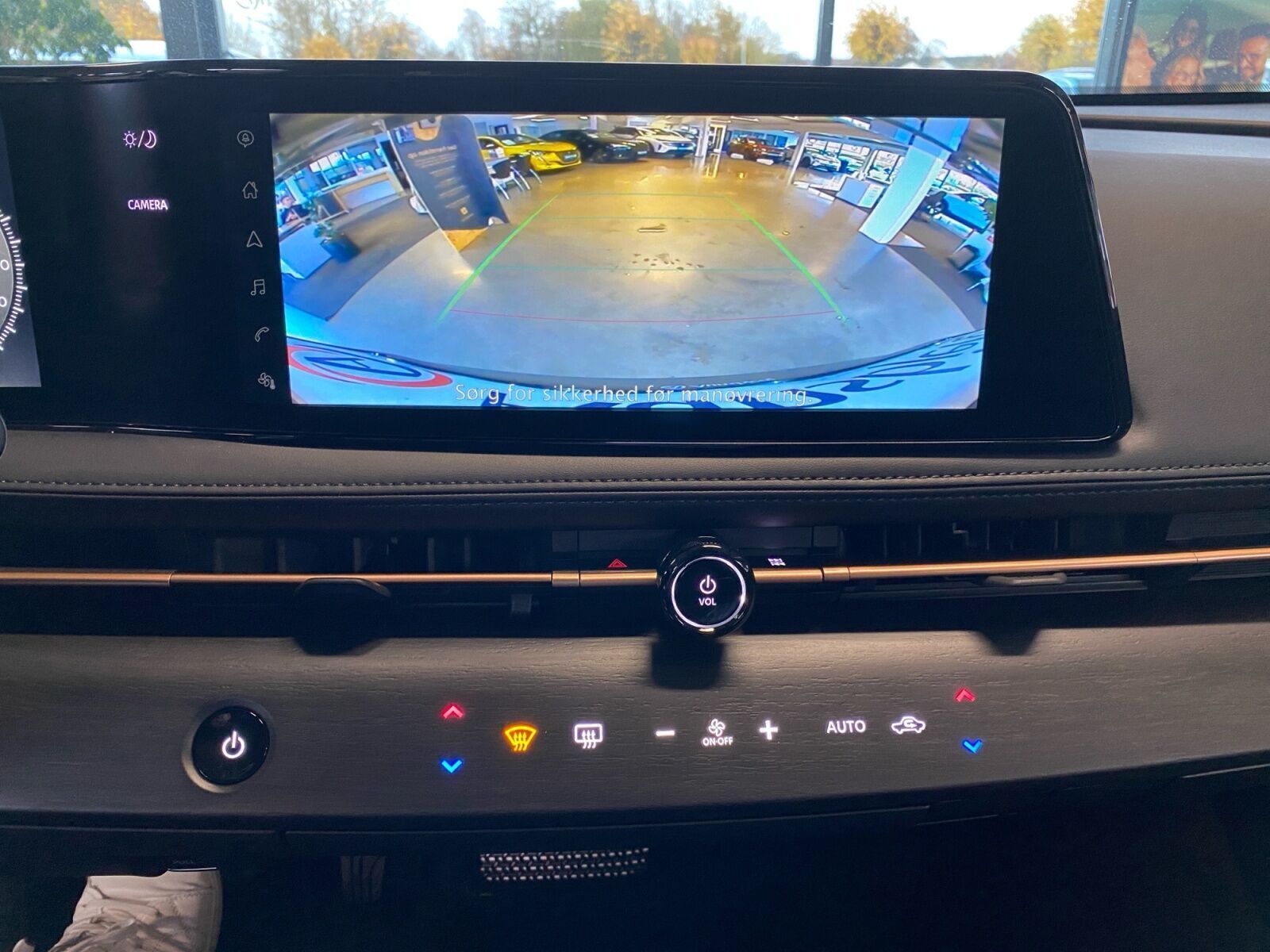 Sort Nissan Ariya fra 2025