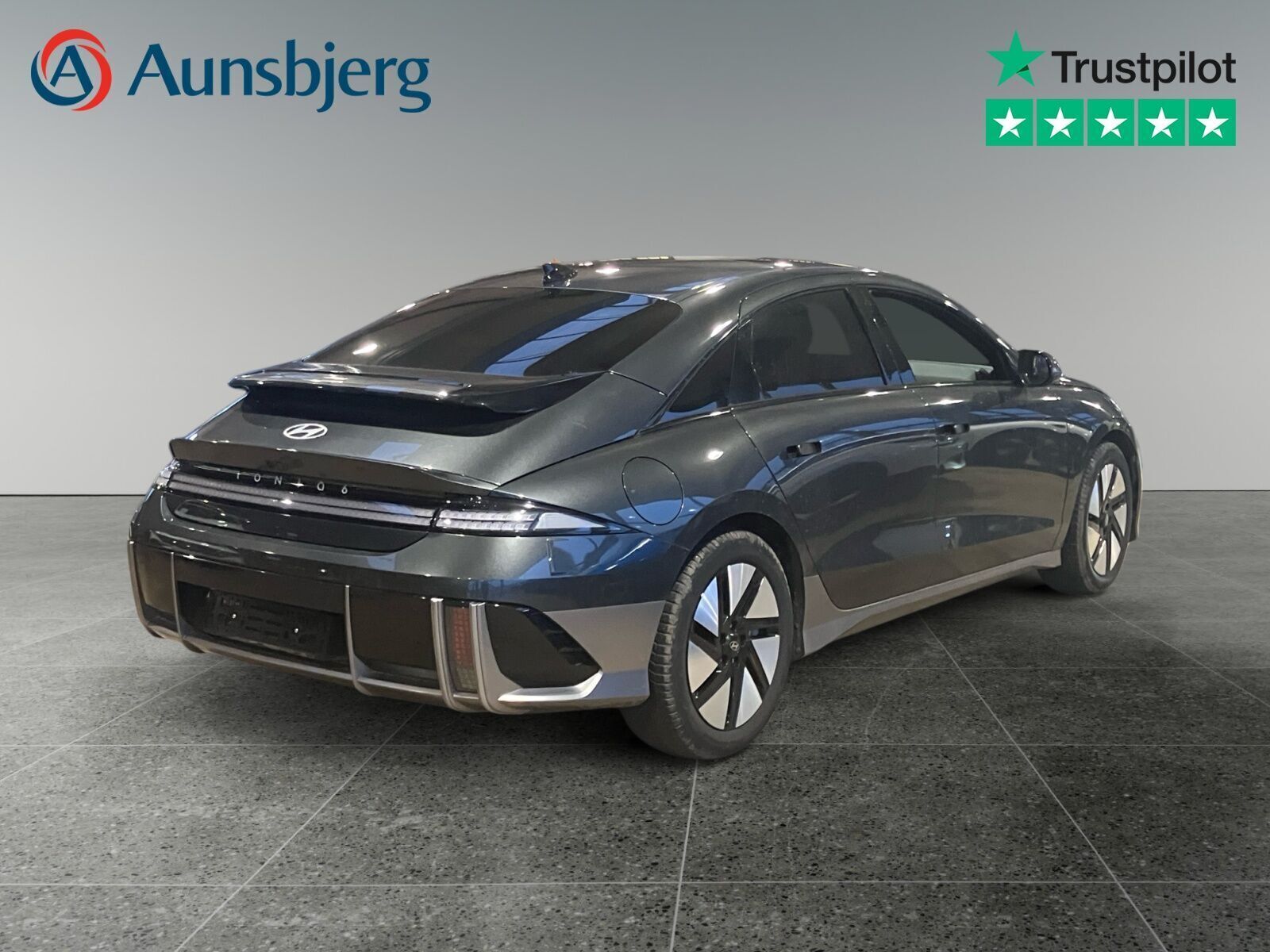 Grå Hyundai Ioniq 6 fra 2024