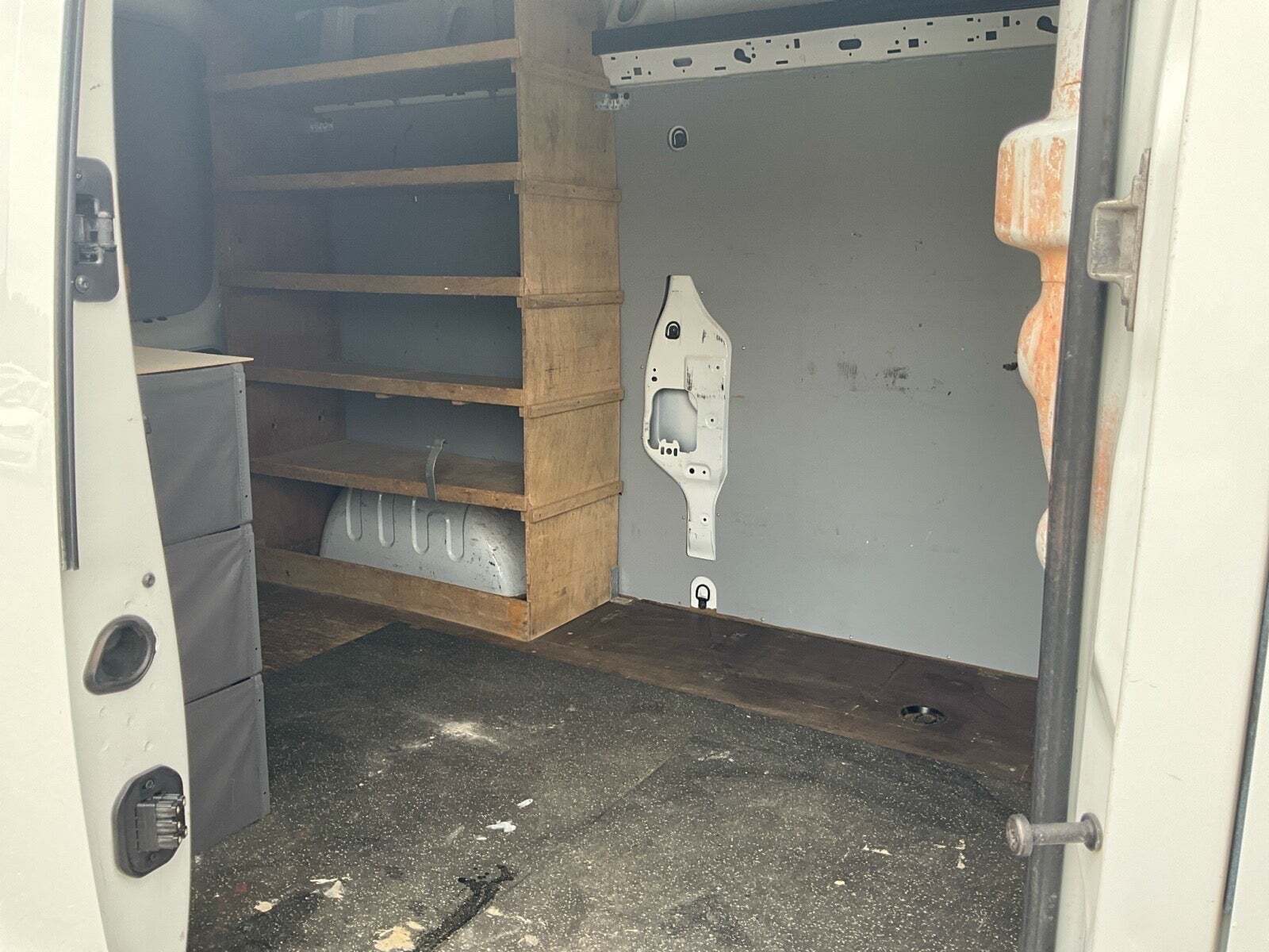 Hvid Opel Vivaro fra 2017