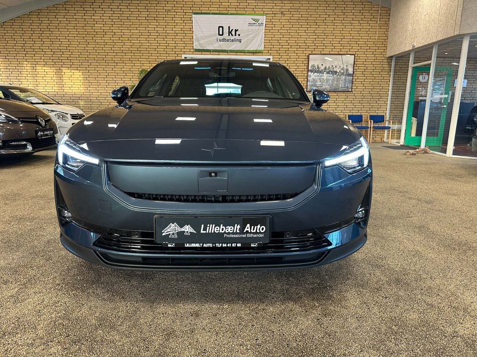 Blå Polestar 2 fra 2025