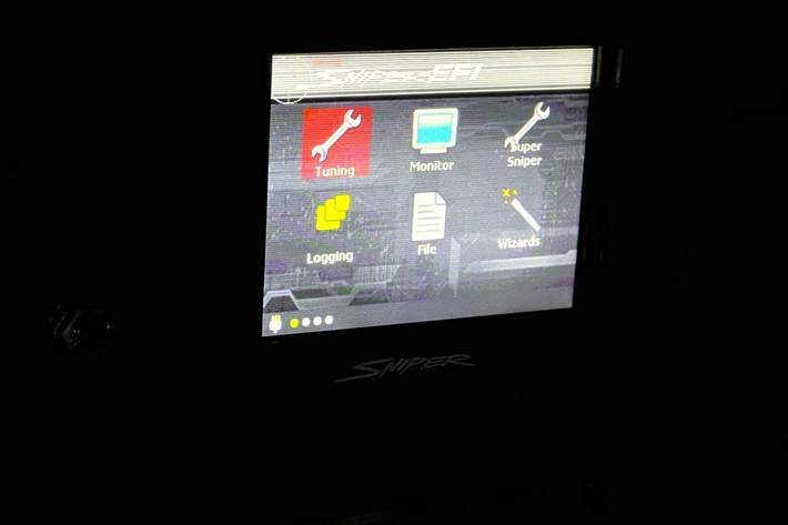 Gul Land Rover Serie II fra 1958 set indefra