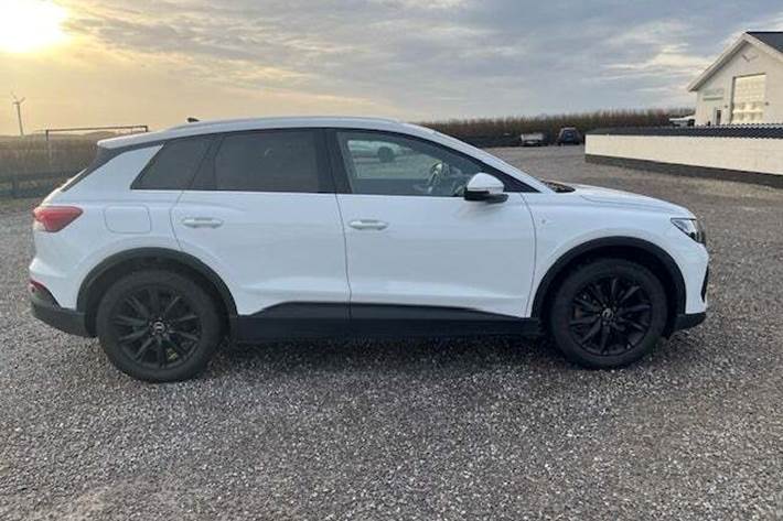 undefined Audi Q4 e-tron fra 2024