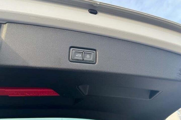undefined Audi Q4 e-tron fra 2024