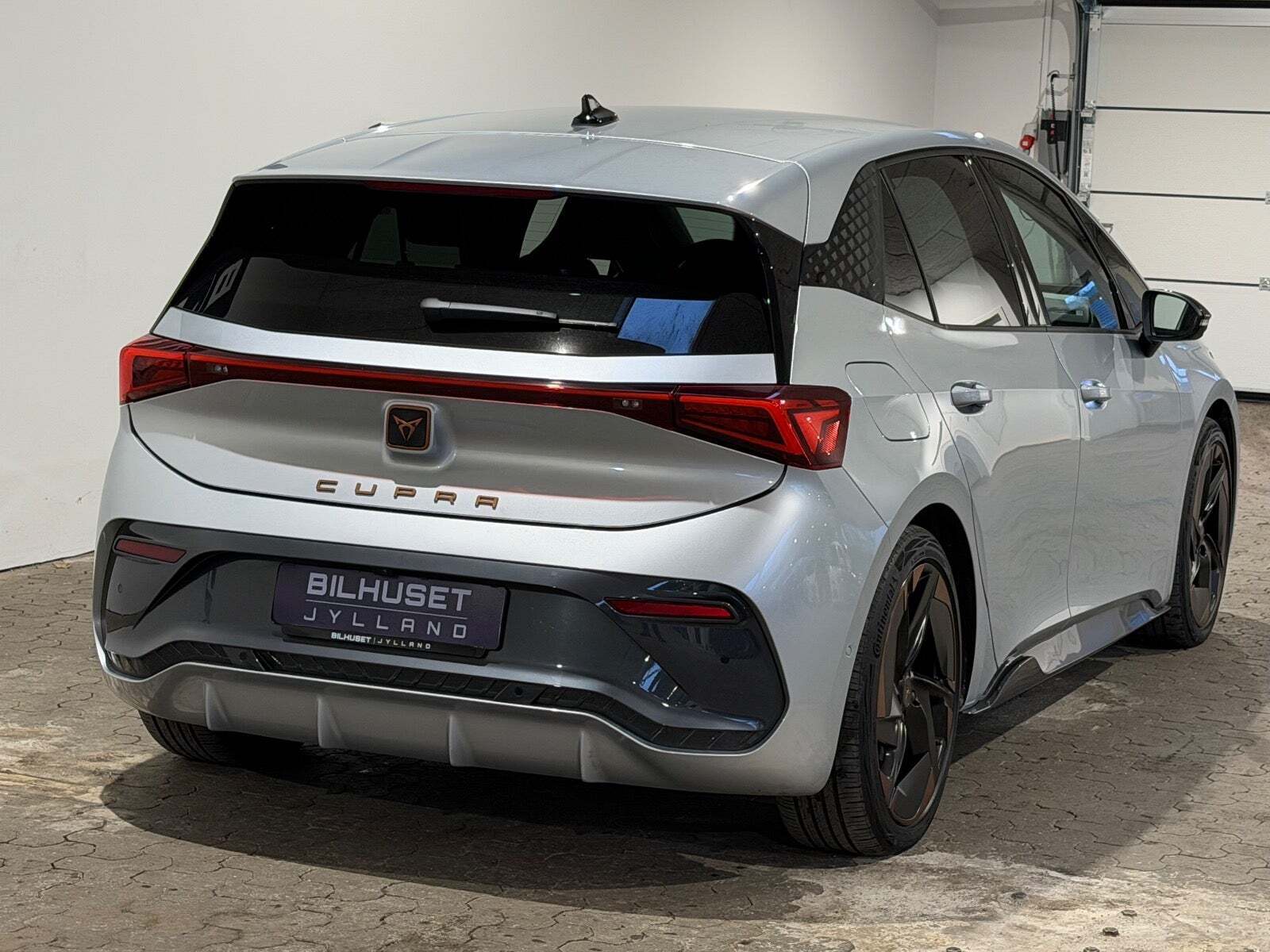 Cupra Born 77 e-Boost Dinamica