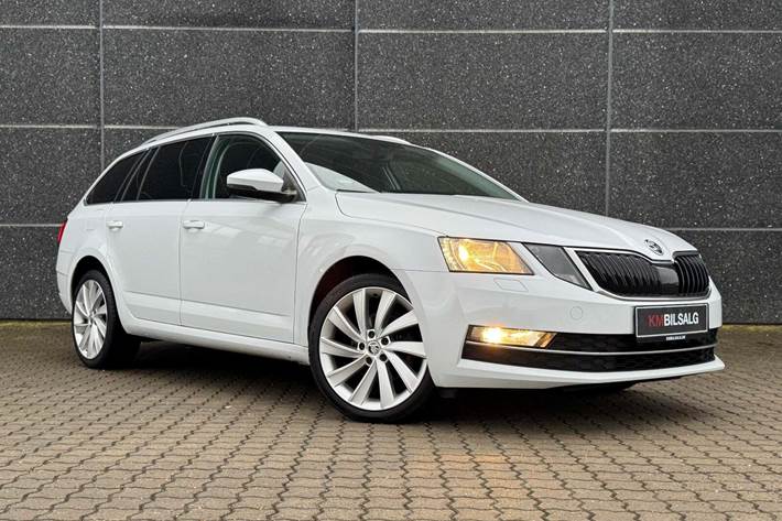 Hvid Skoda Octavia fra 2018