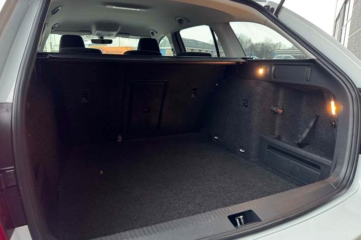 Hvid Skoda Octavia fra 2018