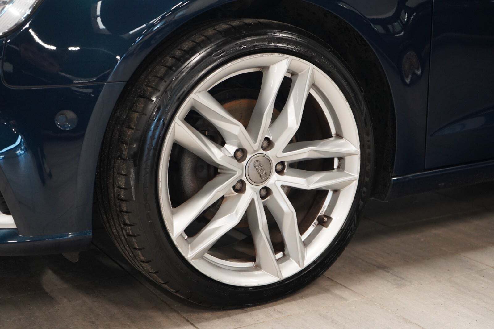 Blå Audi A3 fra 2018