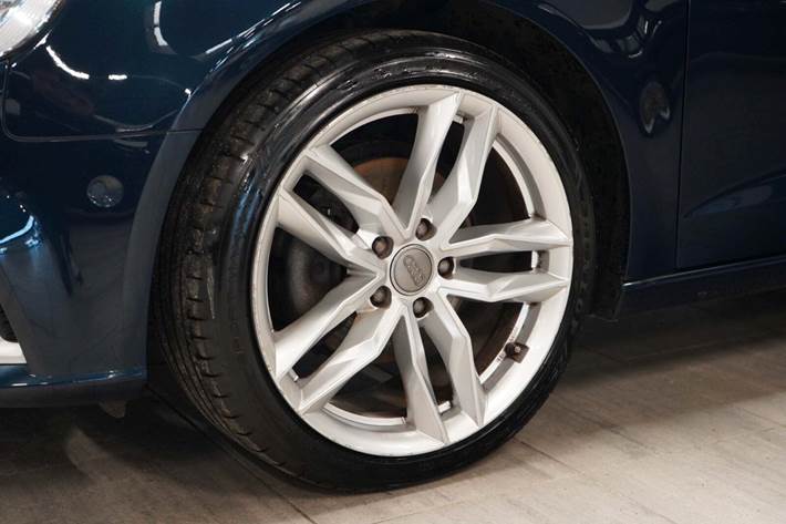 Blå Audi A3 fra 2018