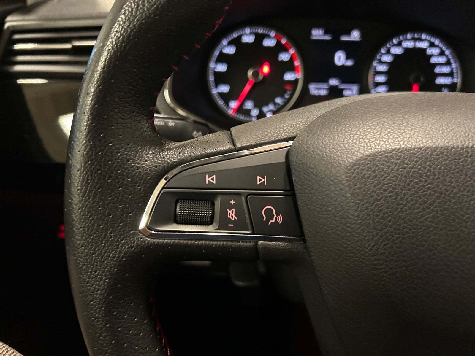 Rød Seat Ibiza fra 2018