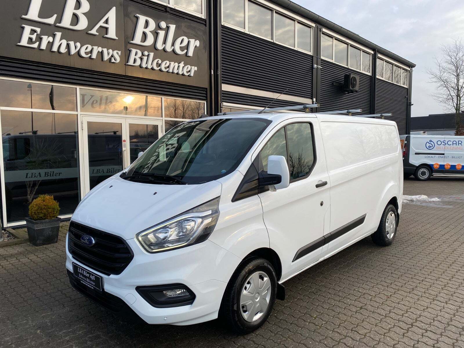 Hvid Ford Transit Custom 300L fra 2021