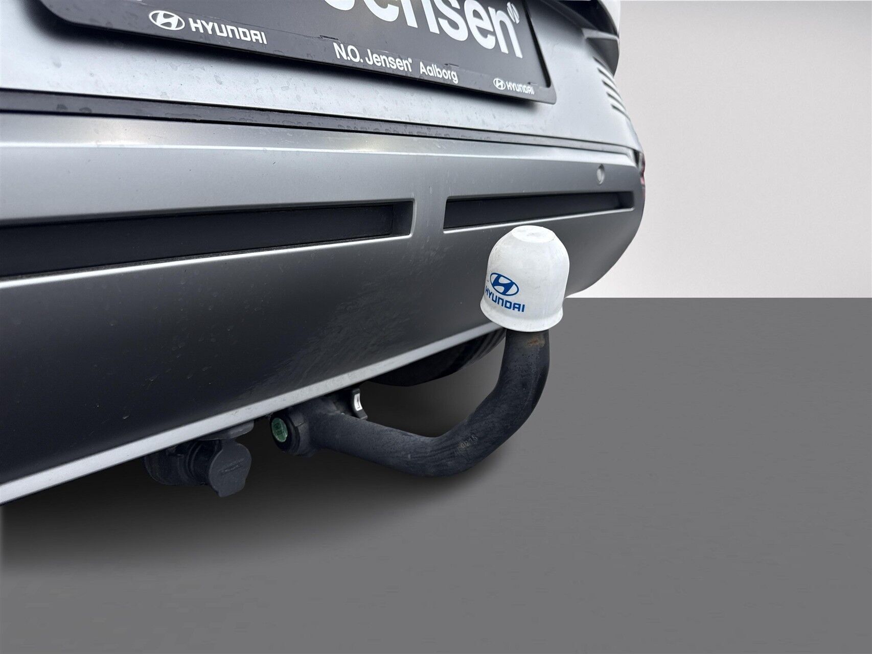 Grå Hyundai Ioniq 5 fra 2023