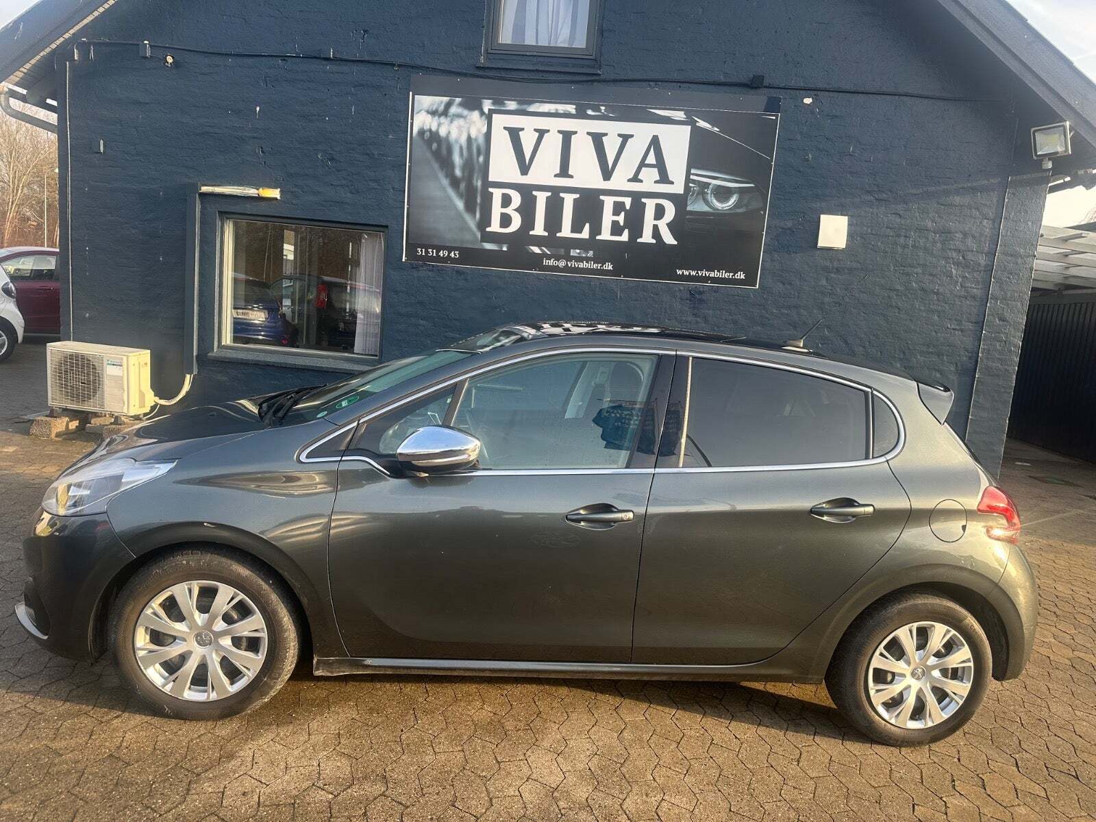 Peugeot 208 1,6 BlueHDi 100 Allure Sky