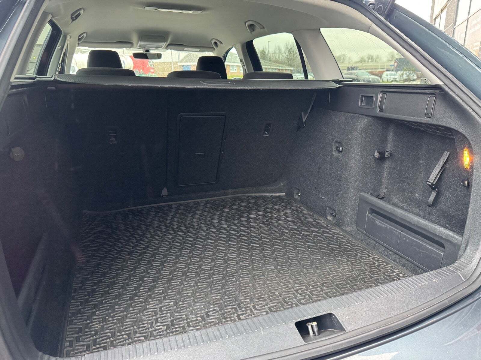 Grå Skoda Octavia fra 2018