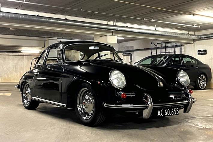 Sort Porsche 356 B fra 1963