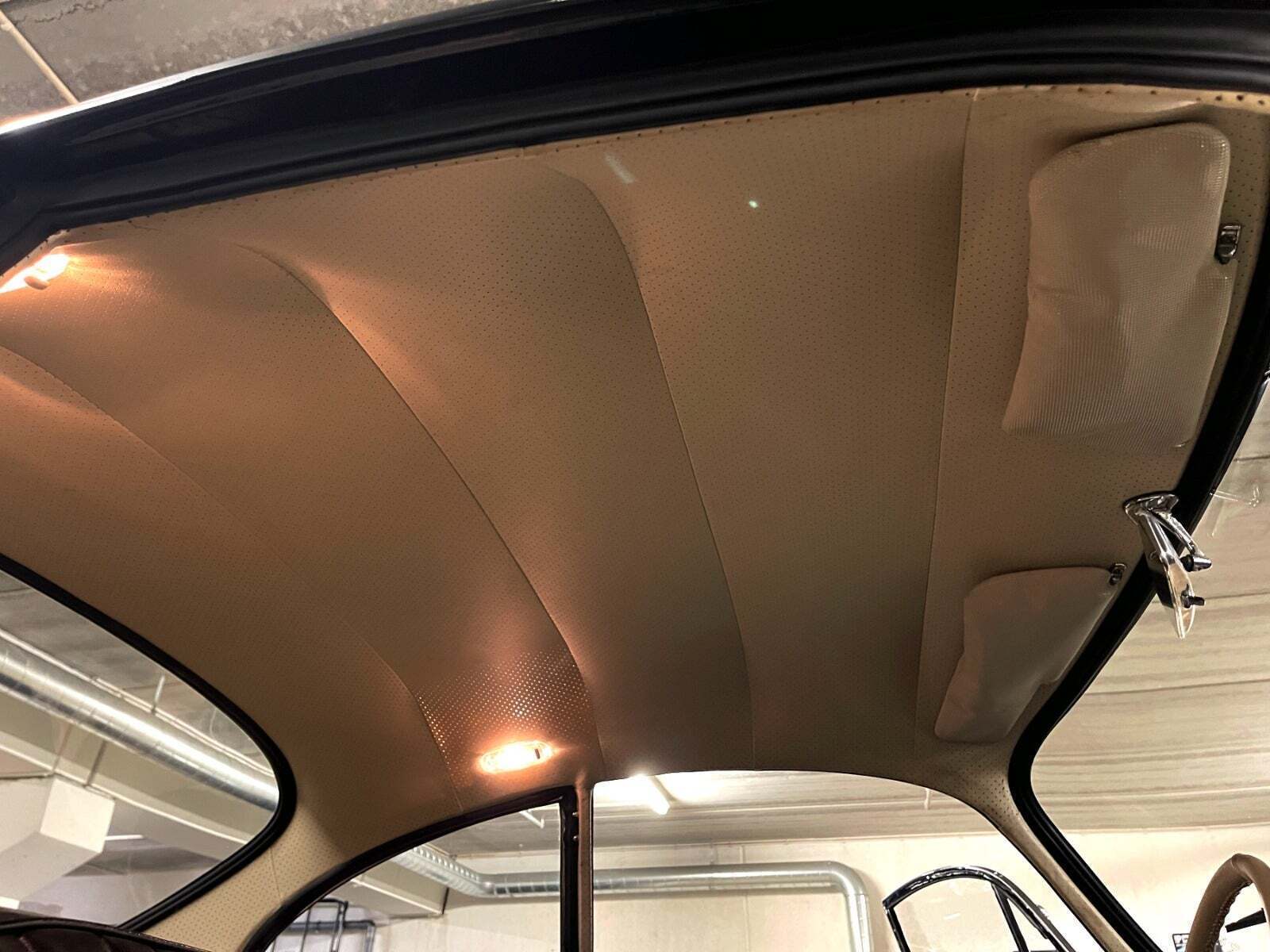 Sort Porsche 356 B fra 1963