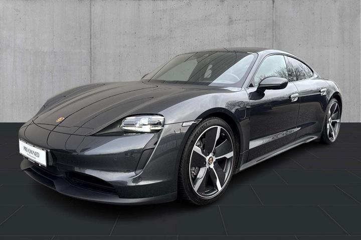 Grå Porsche Taycan fra 2021 set udefra