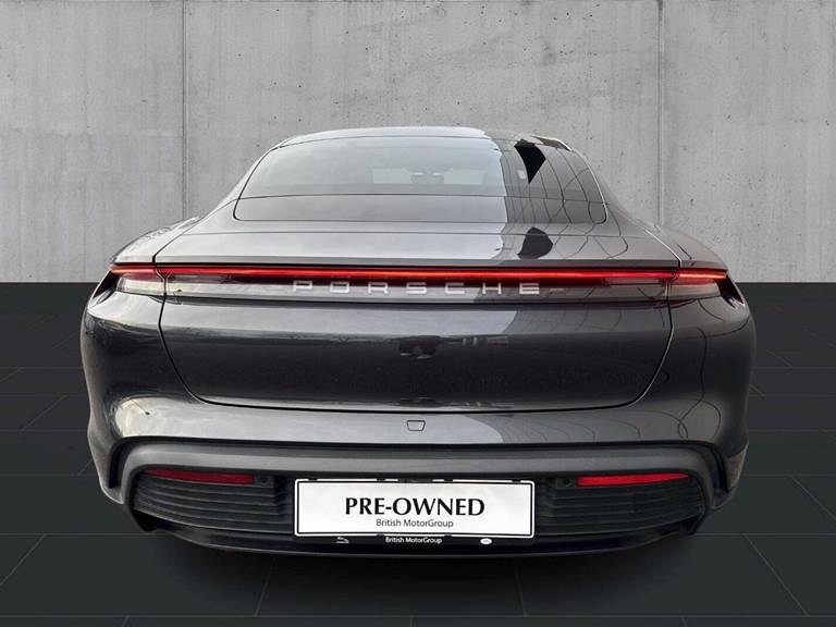 Porsche Taycan Performance+