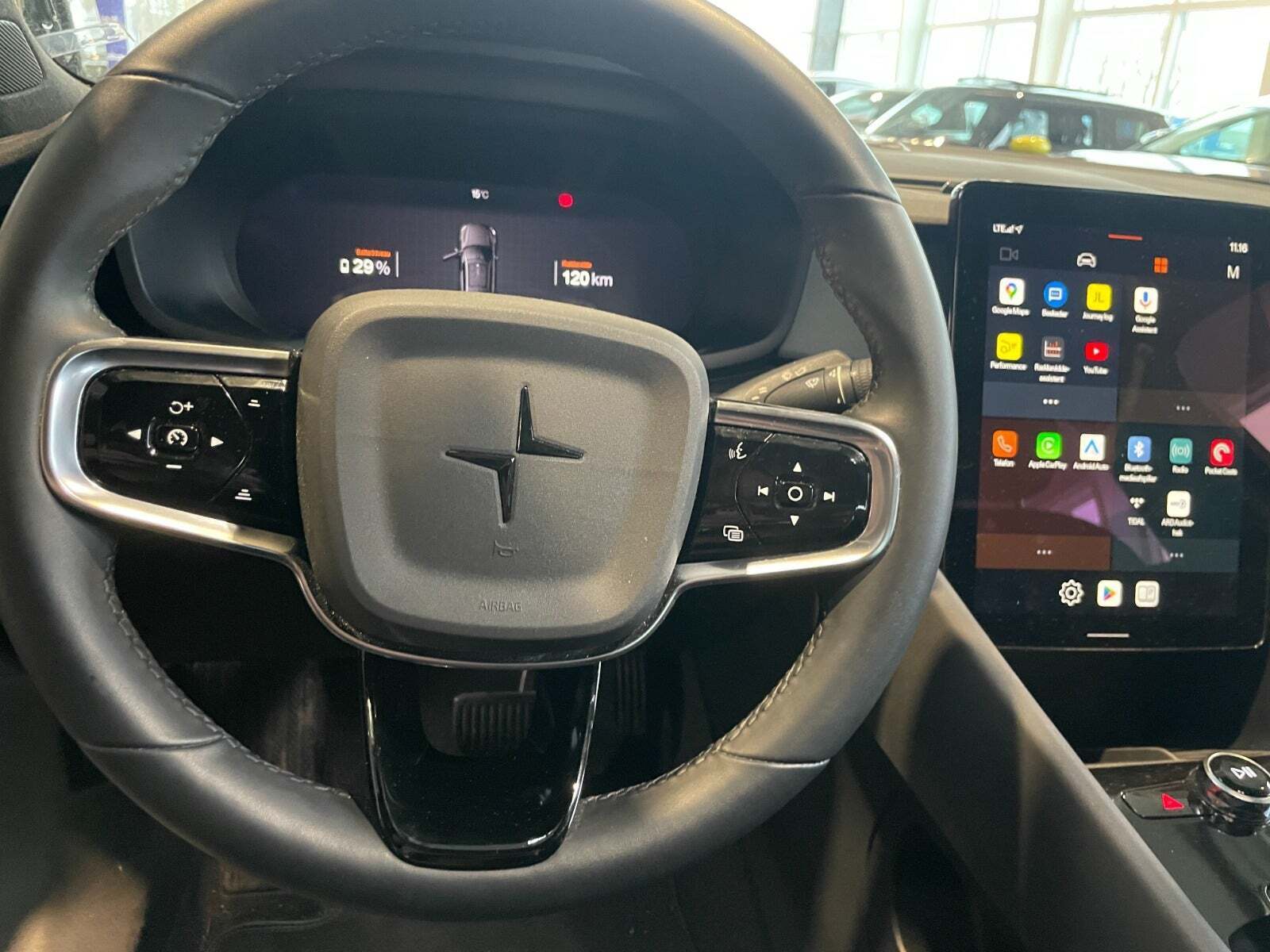 Grå Polestar 2 fra 2023