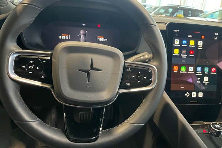 Grå Polestar 2 fra 2023