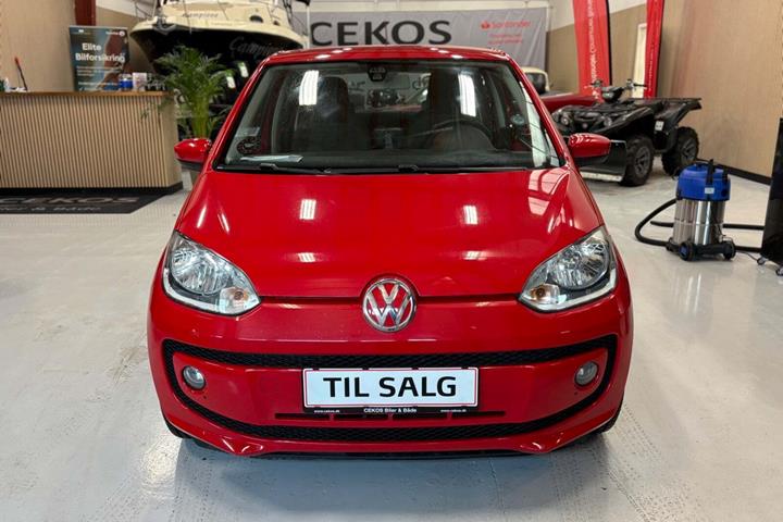 Rød VW UP! fra 2016