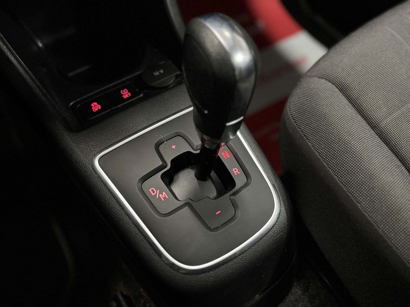 Rød VW UP! fra 2016