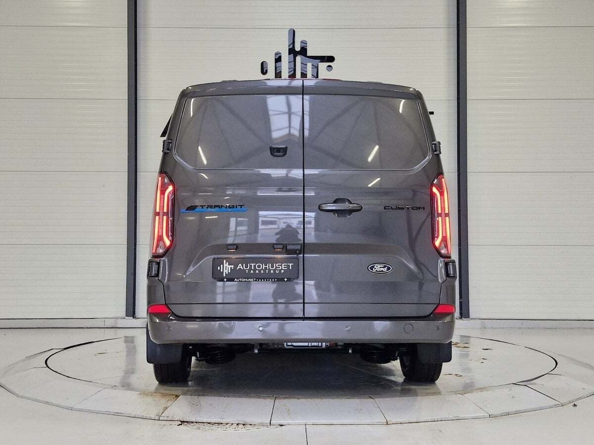 Ford E-Transit Custom 320S 64 Limited