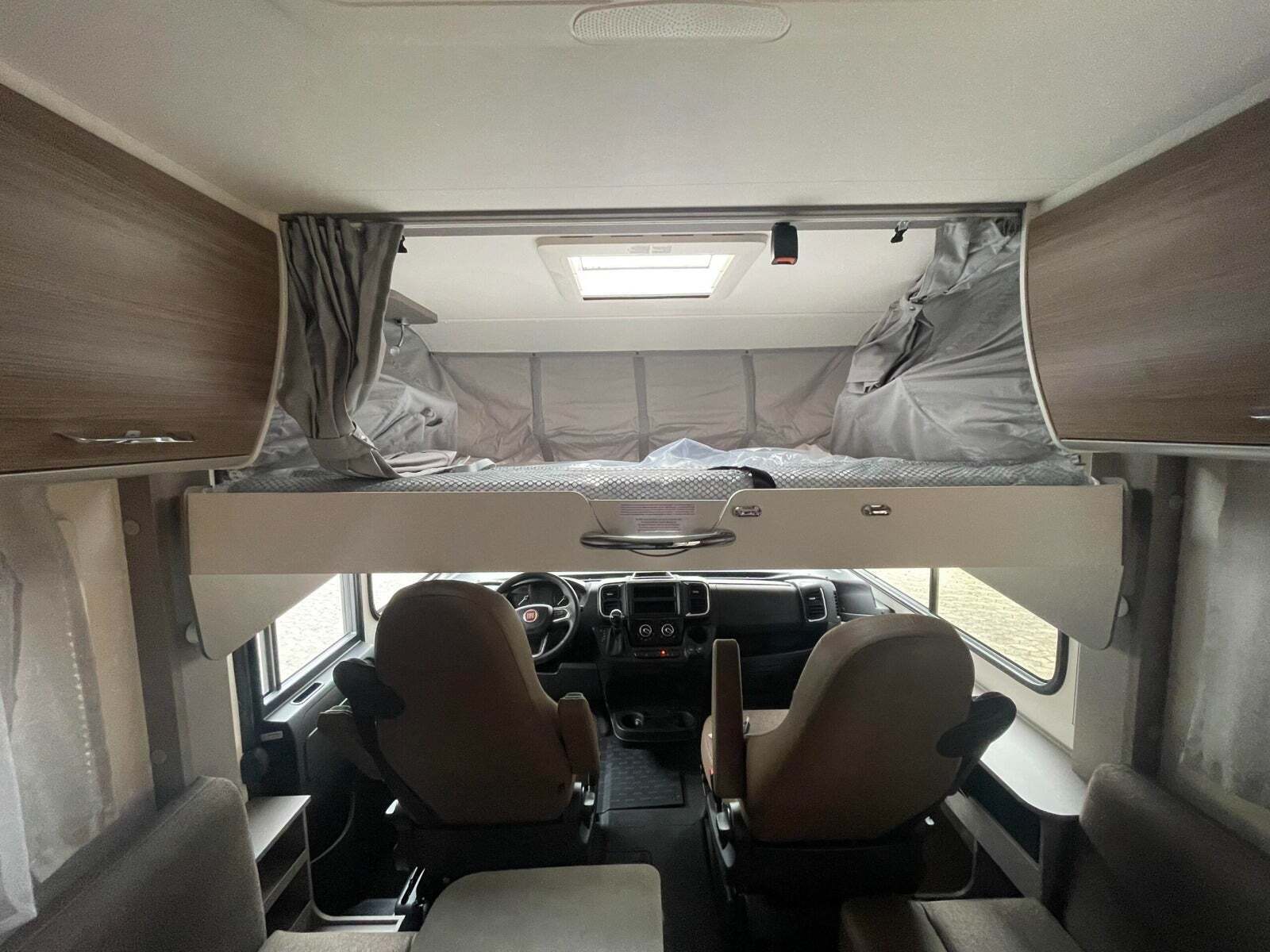 Hvid Etrusco I7400SBC fra 2026