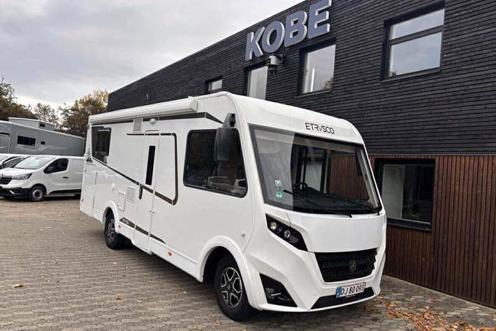 Hvid Etrusco I7400QB fra 2022 set udefra