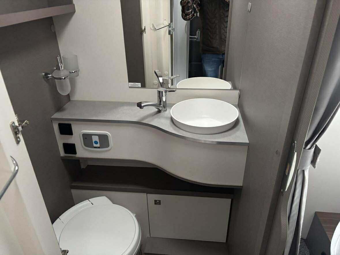 Etrusco I7400QB 2,3 MJT aut.